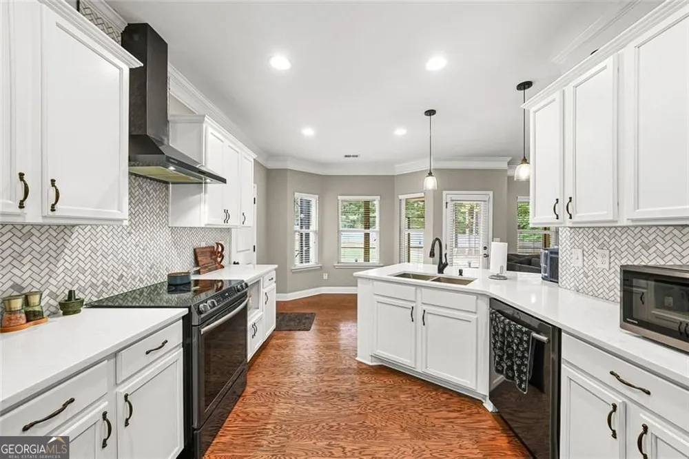 2835 Shadowstone WAY Winder, GA 30680