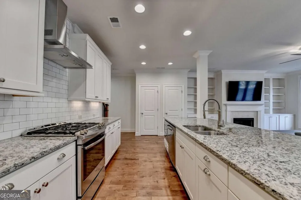 5260 Cresslyn RDG Johns Creek, GA 30005