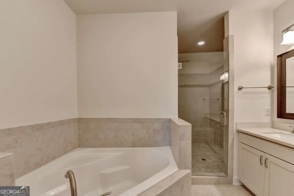 5260 Cresslyn RDG Johns Creek, GA 30005