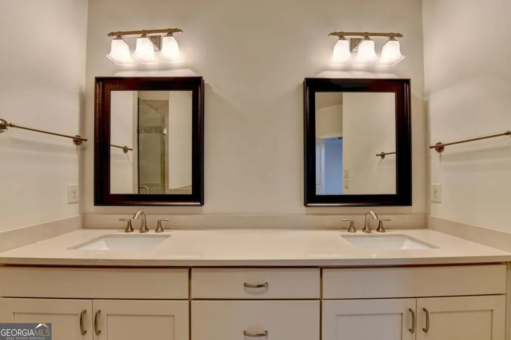 5260 Cresslyn RDG Johns Creek, GA 30005