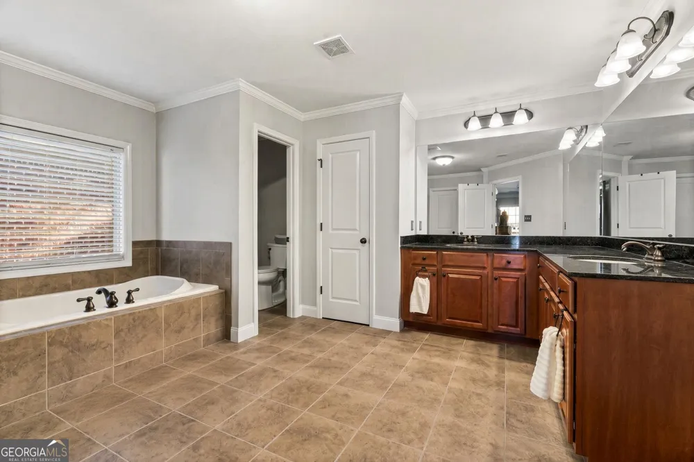 2023 Stancil Point DR Dacula, GA 30019