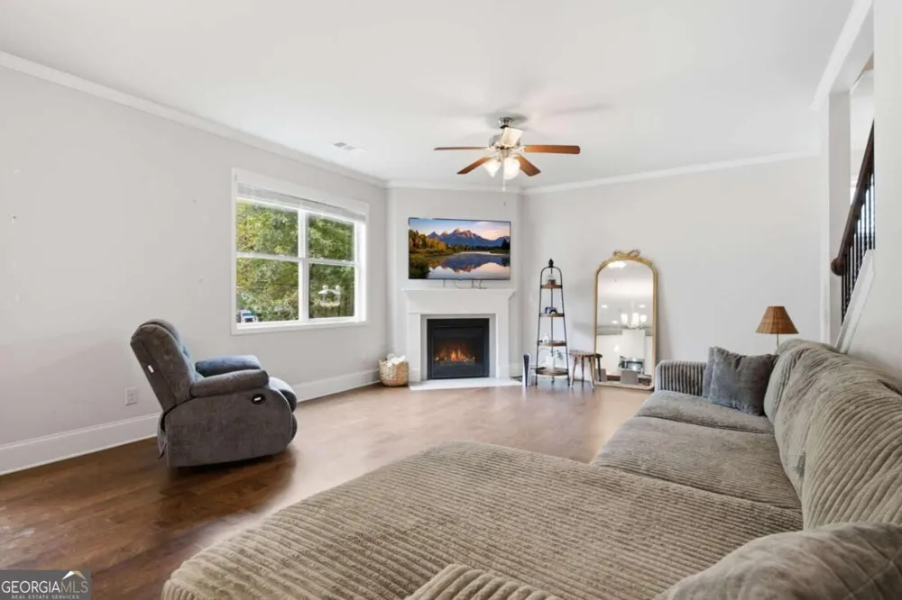 2127 Apple Orchard WAY Austell, GA 30168