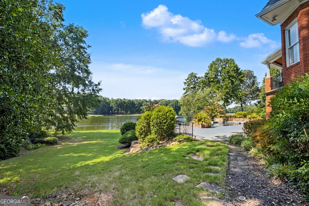 135 Pebble Beach DR Fayetteville, GA 30215