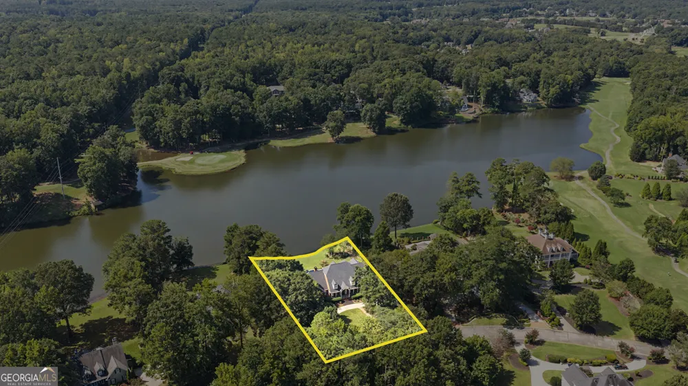 135 Pebble Beach DR Fayetteville, GA 30215