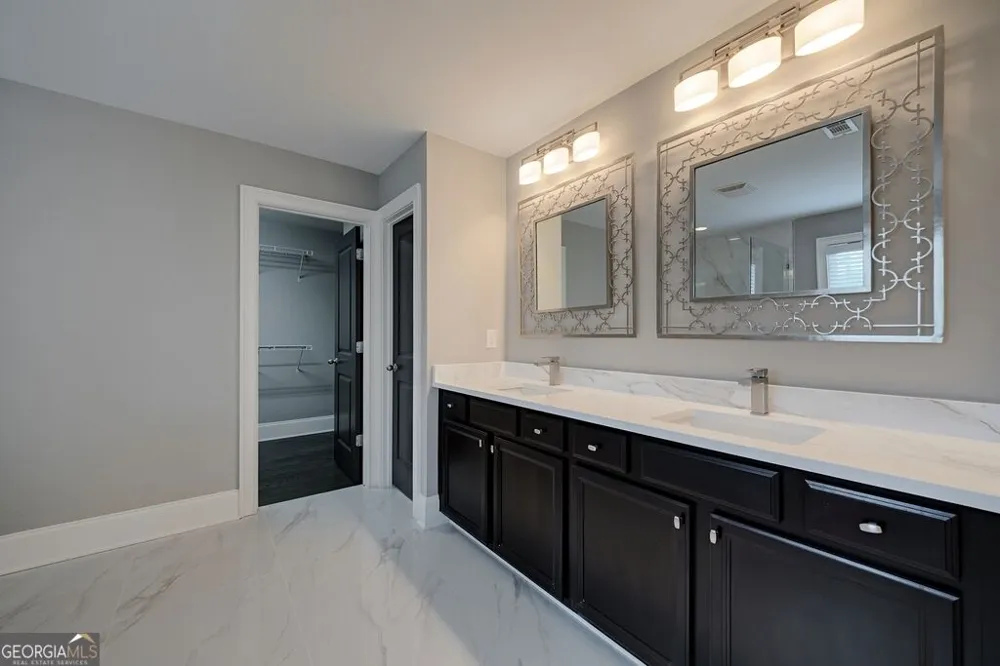 11760 Stratham DR Alpharetta, GA 30009