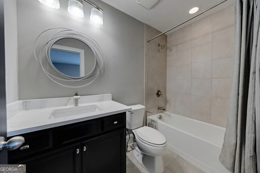 11760 Stratham DR Alpharetta, GA 30009