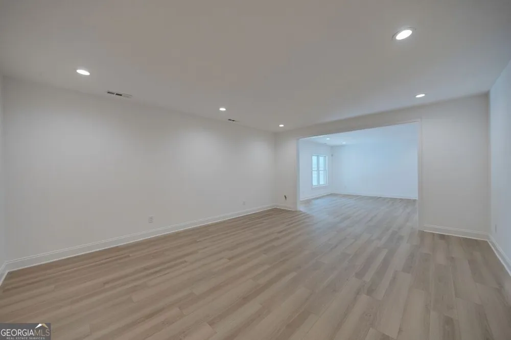 11760 Stratham DR Alpharetta, GA 30009