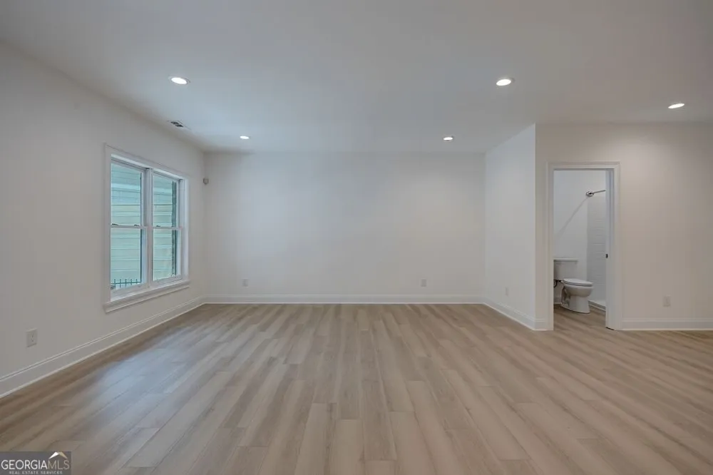 11760 Stratham DR Alpharetta, GA 30009