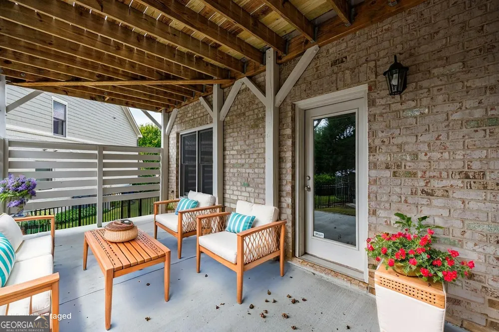 11760 Stratham DR Alpharetta, GA 30009