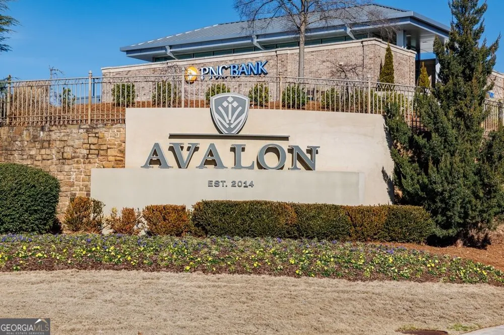 11760 Stratham DR Alpharetta, GA 30009