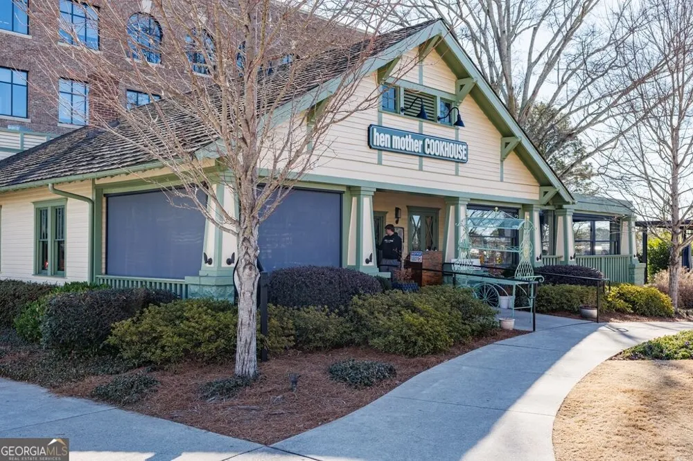 11760 Stratham DR Alpharetta, GA 30009