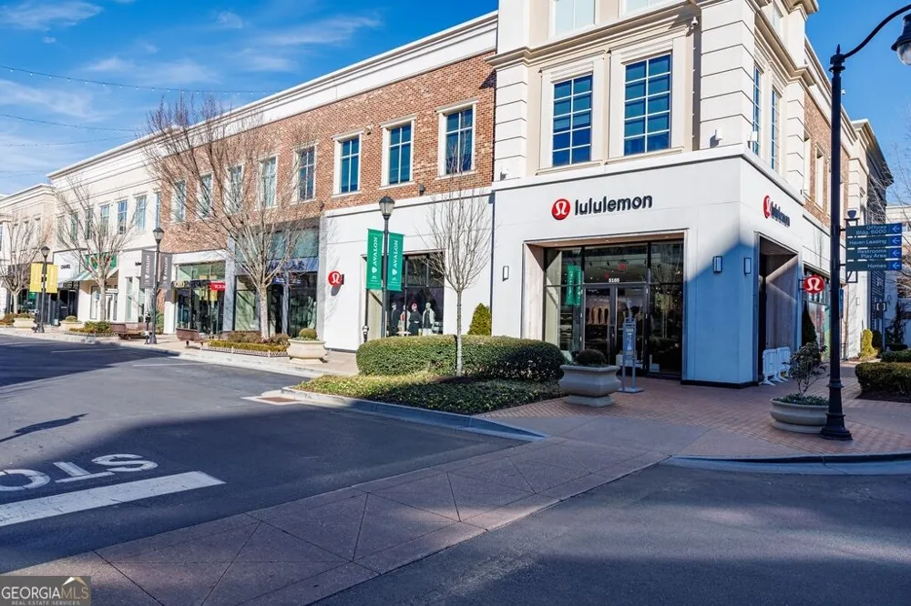 11760 Stratham DR Alpharetta, GA 30009