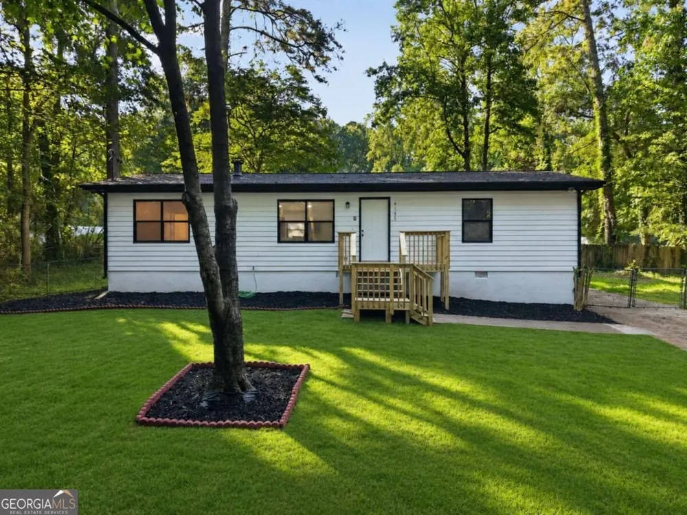 4185 Bradley DR Snellville, GA 30039
