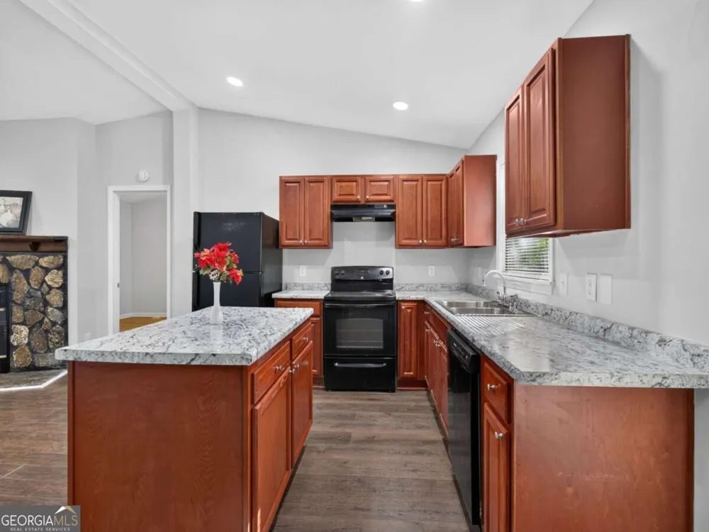 4185 Bradley DR Snellville, GA 30039