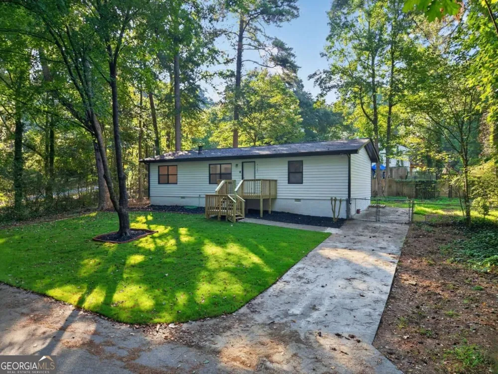 4185 Bradley DR Snellville, GA 30039