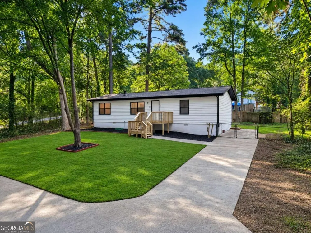 4185 Bradley DR Snellville, GA 30039
