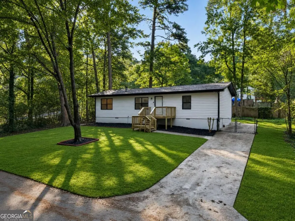 4185 Bradley DR Snellville, GA 30039