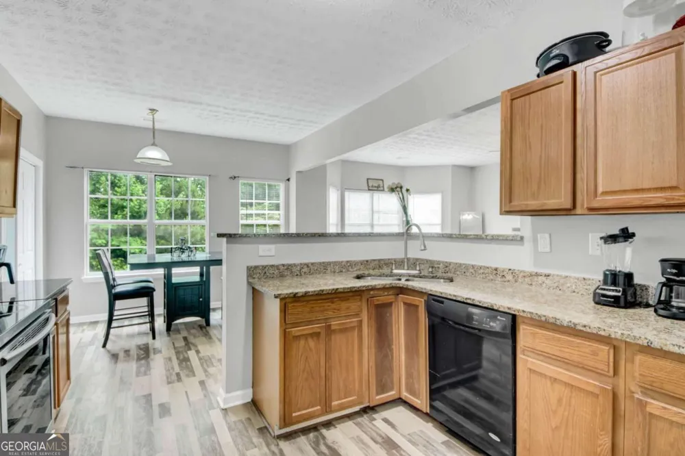 272 Wood Sage DR Riverdale, GA 30274