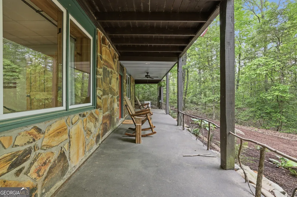 320 Sweetwater DR Clarkesville, GA 30523