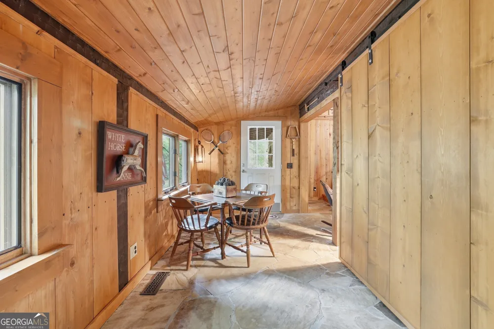 320 Sweetwater DR Clarkesville, GA 30523