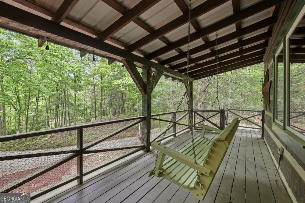 320 Sweetwater DR Clarkesville, GA 30523