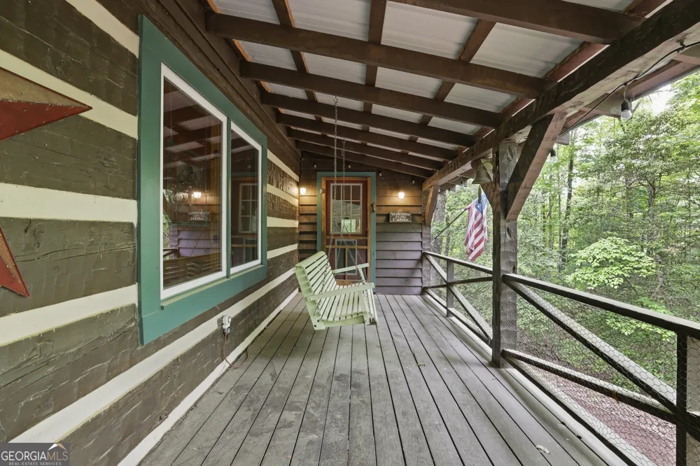 320 Sweetwater DR Clarkesville, GA 30523