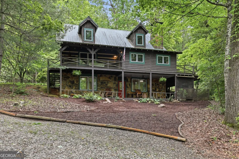 320 Sweetwater DR Clarkesville, GA 30523