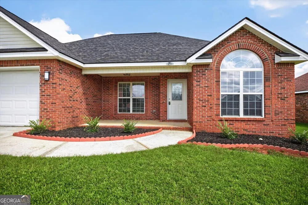 402 Sugarloaf PKWY Perry, GA 31069