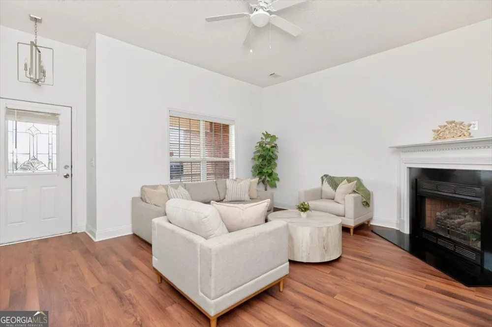 402 Sugarloaf PKWY Perry, GA 31069