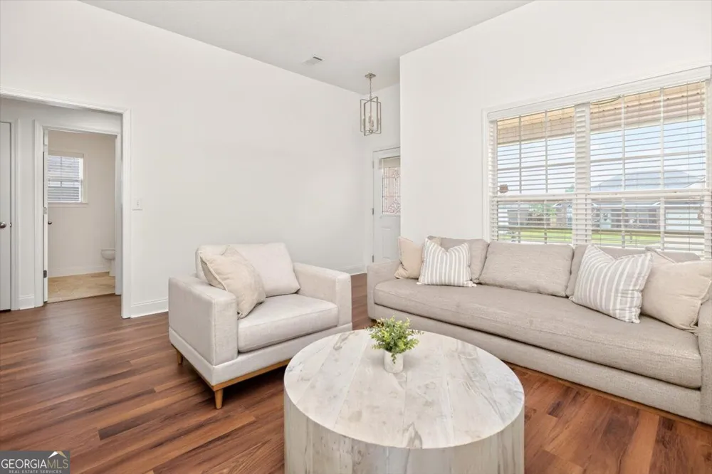 402 Sugarloaf PKWY Perry, GA 31069