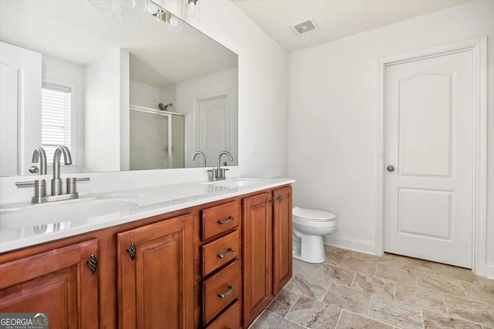 402 Sugarloaf PKWY Perry, GA 31069