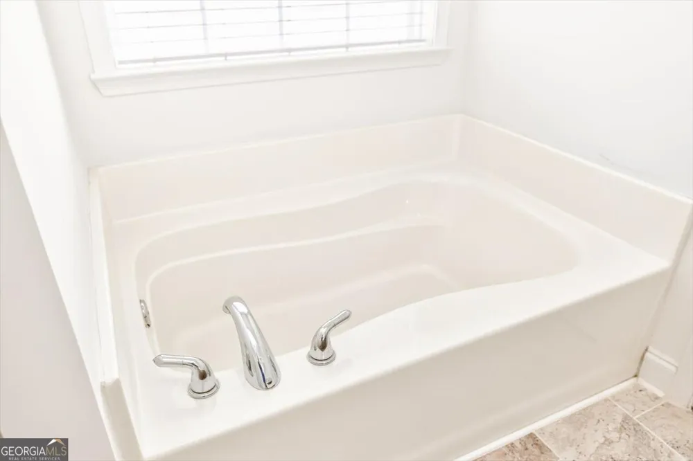 402 Sugarloaf PKWY Perry, GA 31069