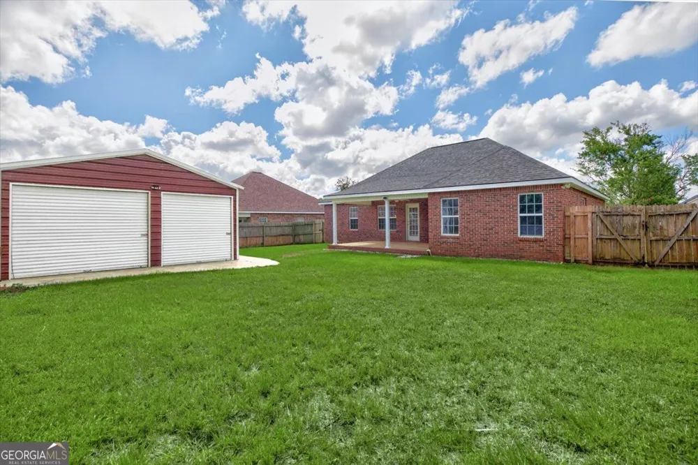 402 Sugarloaf PKWY Perry, GA 31069