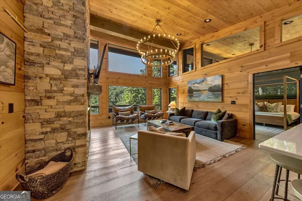 161 River Rock LN Blue Ridge, GA 30513