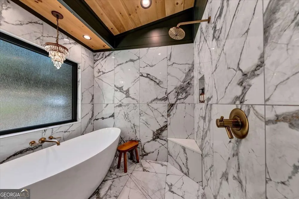 161 River Rock LN Blue Ridge, GA 30513