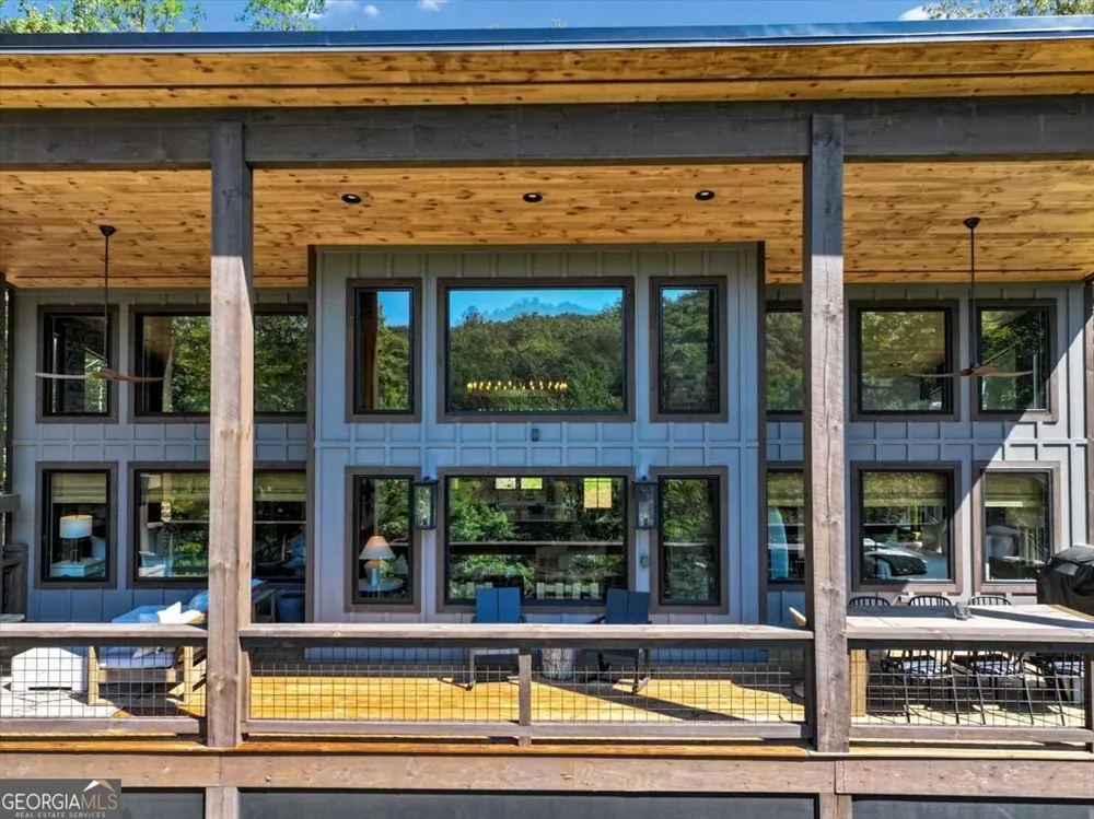 161 River Rock LN Blue Ridge, GA 30513