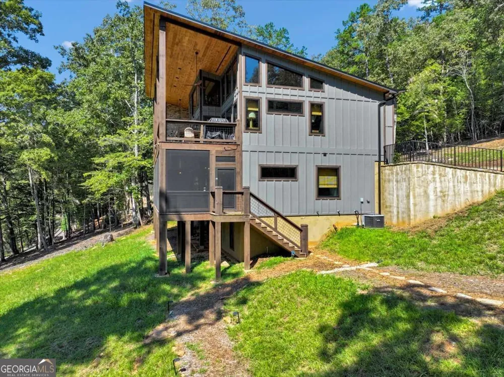 161 River Rock LN Blue Ridge, GA 30513