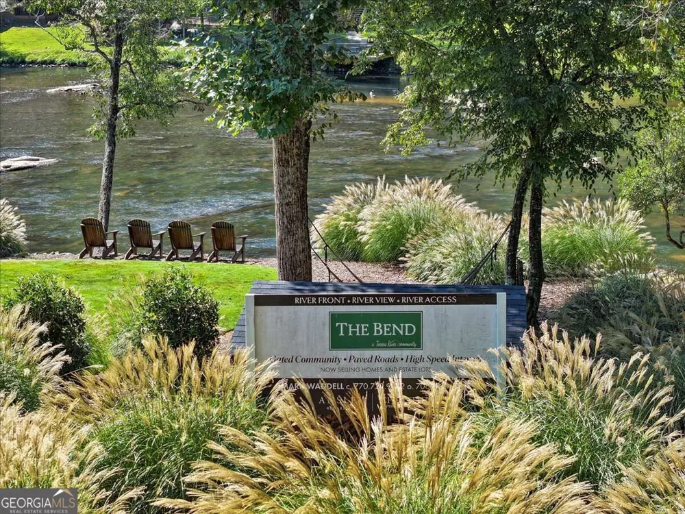 161 River Rock LN Blue Ridge, GA 30513