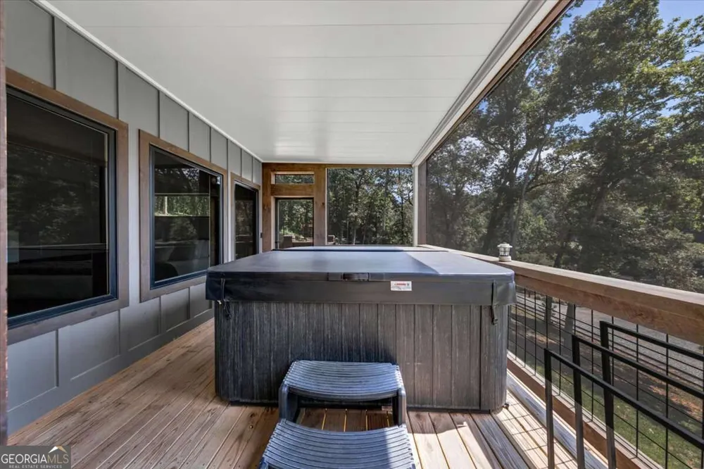161 River Rock LN Blue Ridge, GA 30513