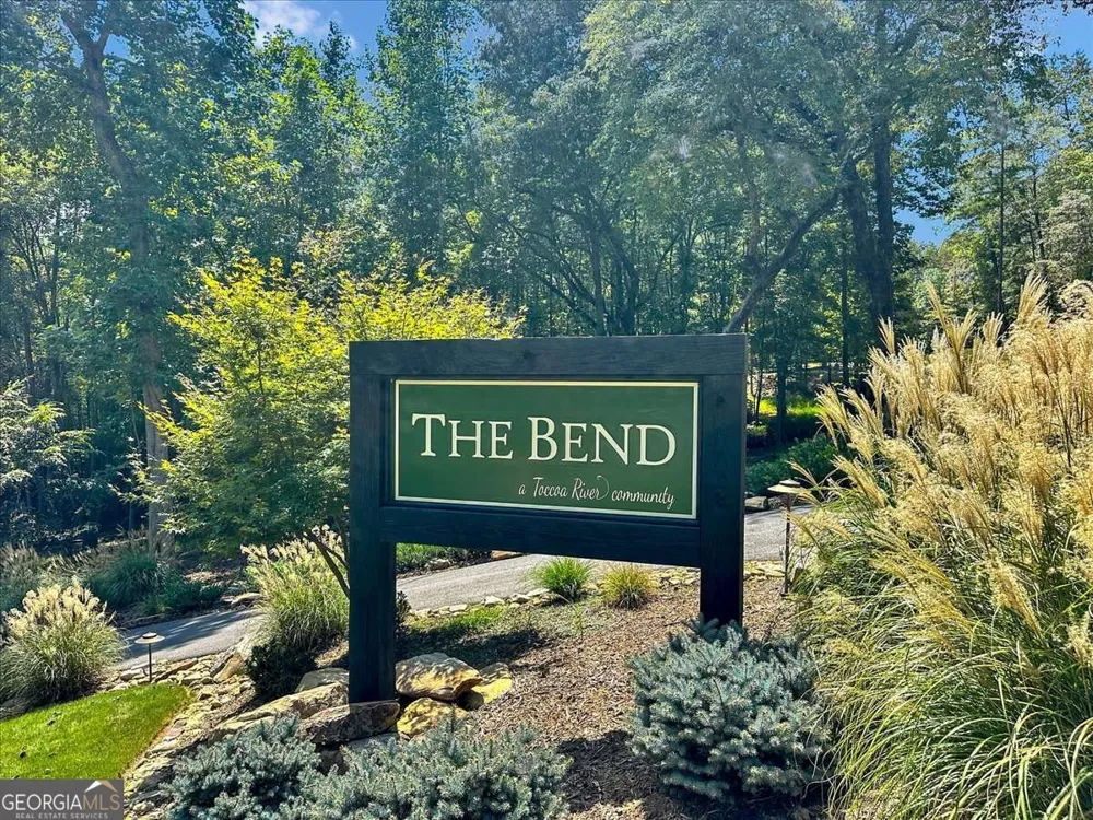 161 River Rock LN Blue Ridge, GA 30513