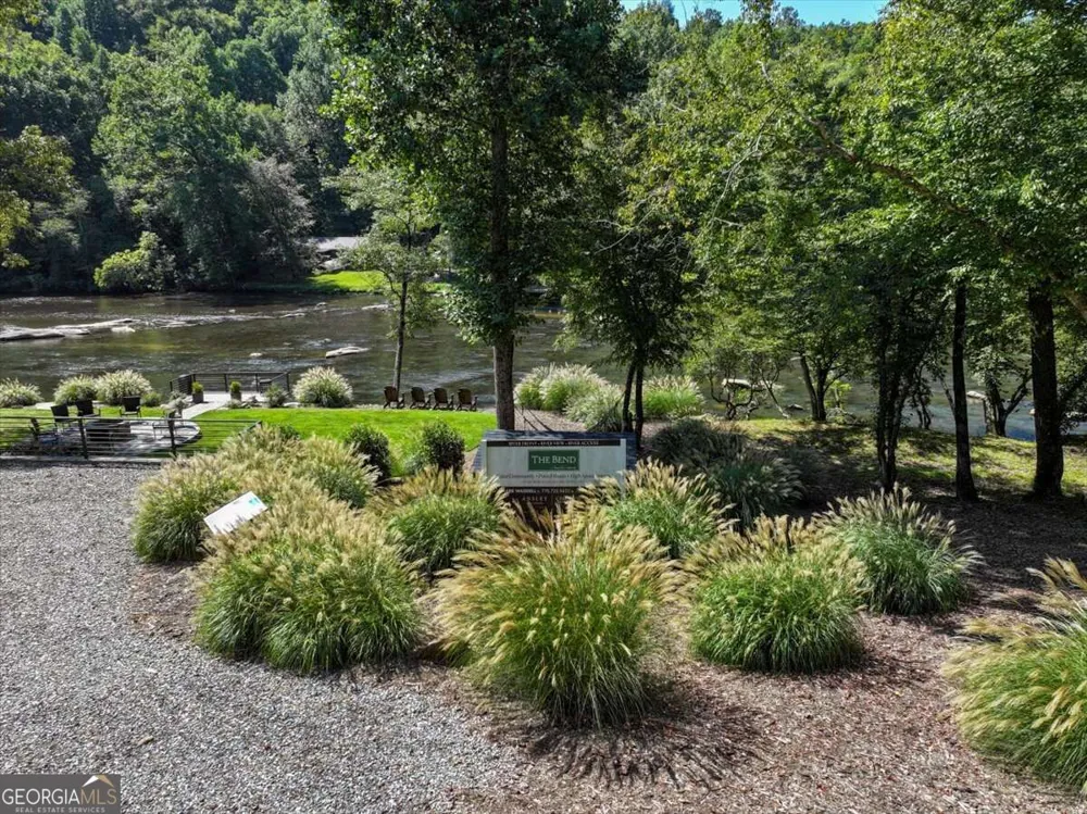 161 River Rock LN Blue Ridge, GA 30513