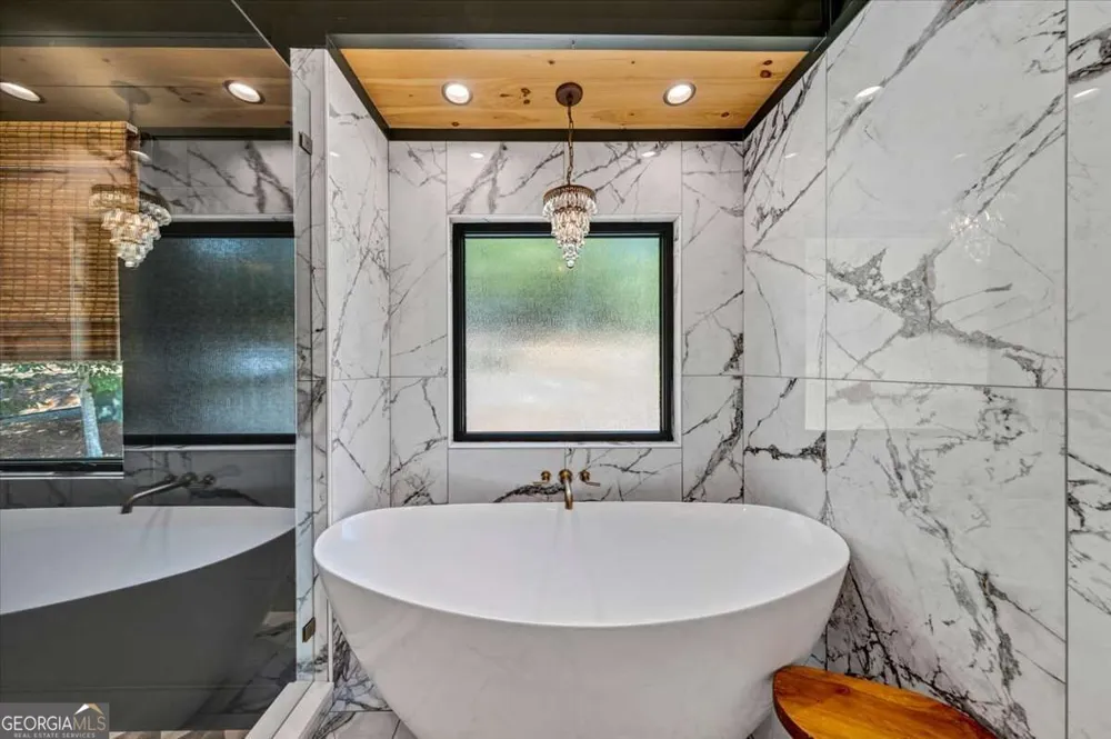 161 River Rock LN Blue Ridge, GA 30513
