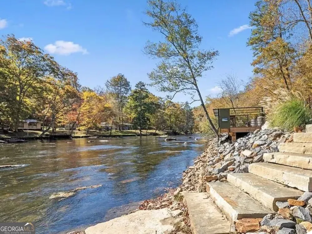 161 River Rock LN Blue Ridge, GA 30513