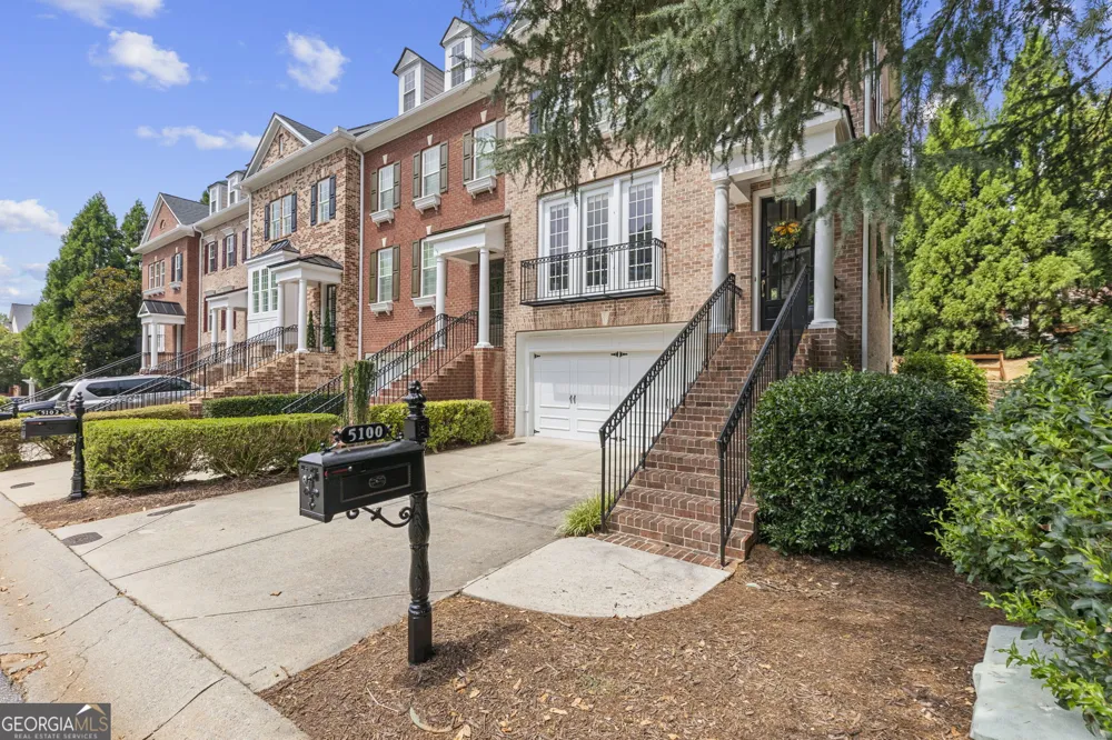 5100 Waters Edge TRL Roswell, GA 30075