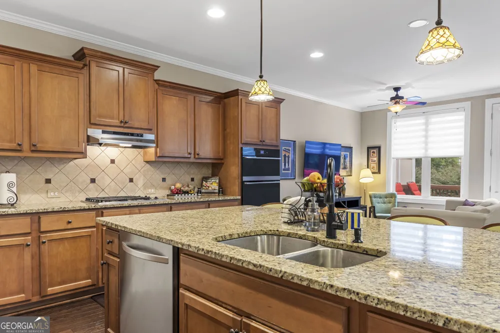 5100 Waters Edge TRL Roswell, GA 30075
