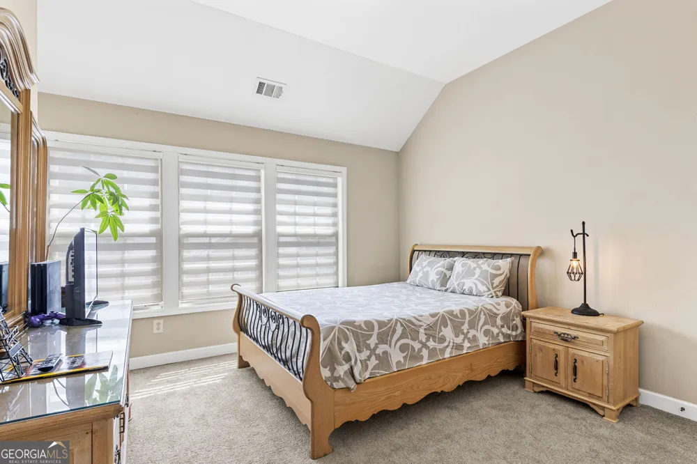 5100 Waters Edge TRL Roswell, GA 30075