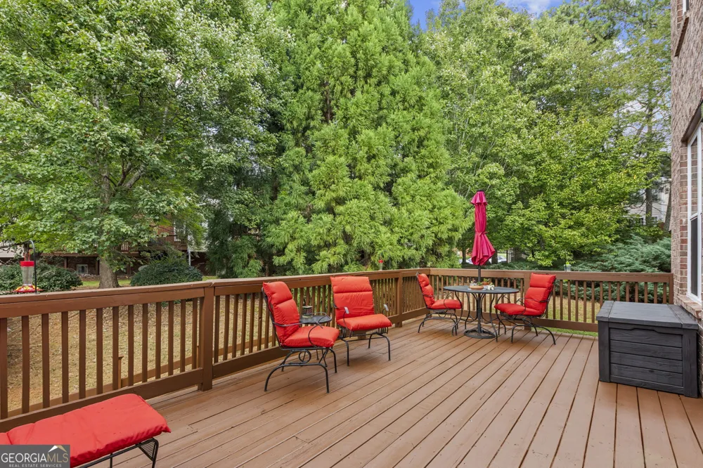 5100 Waters Edge TRL Roswell, GA 30075