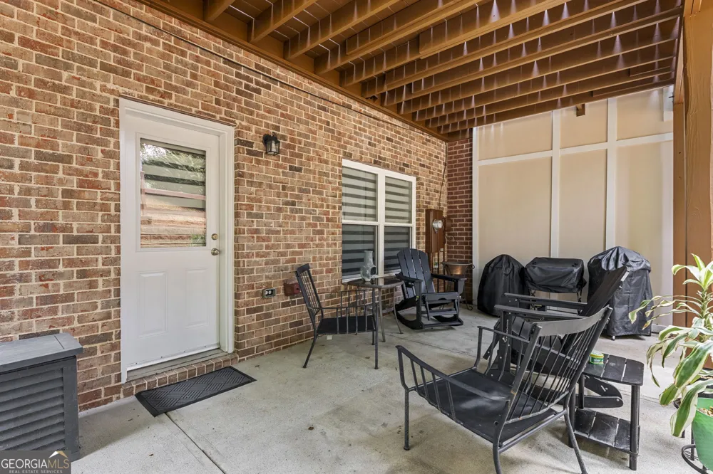 5100 Waters Edge TRL Roswell, GA 30075