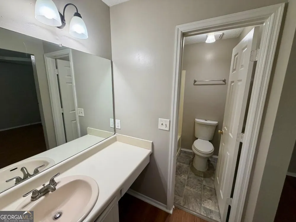 1617 Picadilly CT NE Conyers, GA 30013