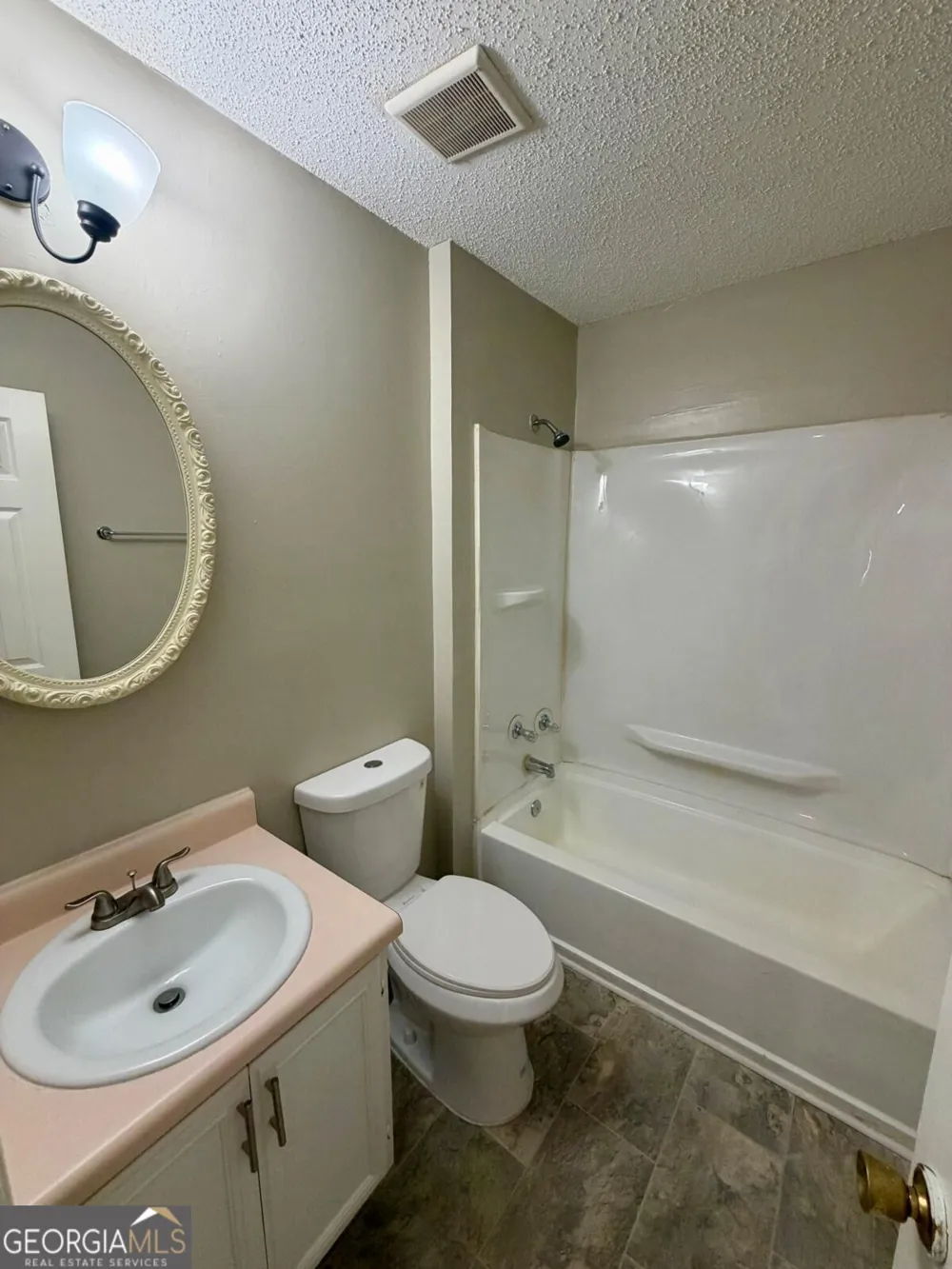 1617 Picadilly CT NE Conyers, GA 30013